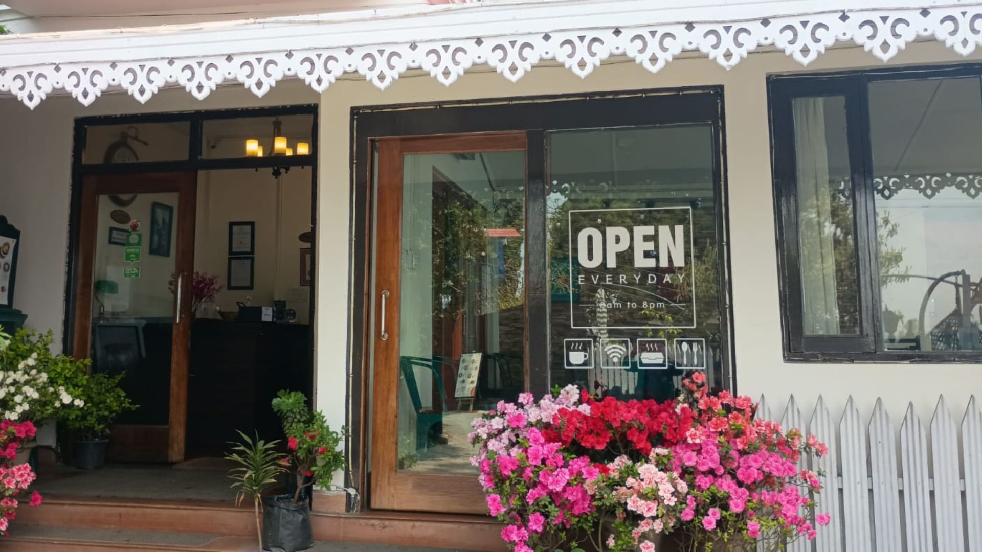 Villa Everest entrance